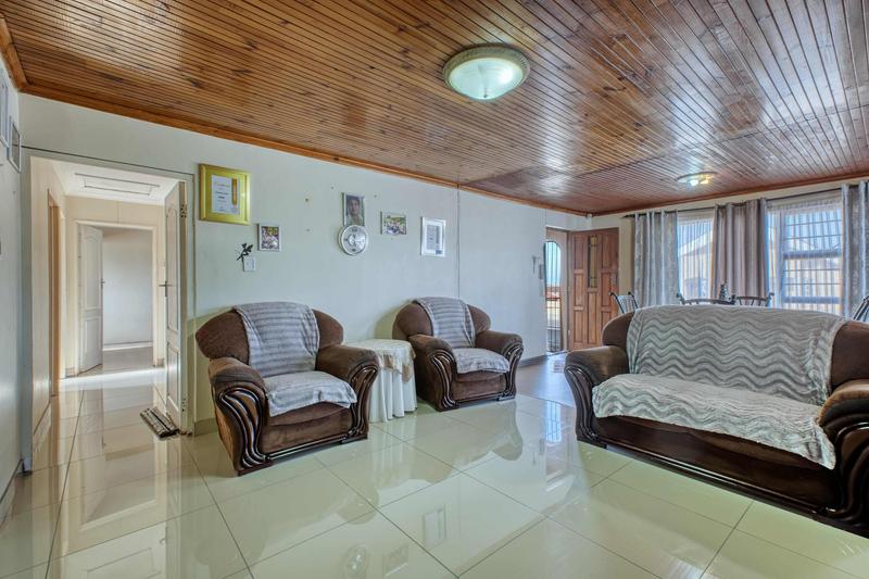 3 Bedroom Property for Sale in Booysens Park Eastern Cape